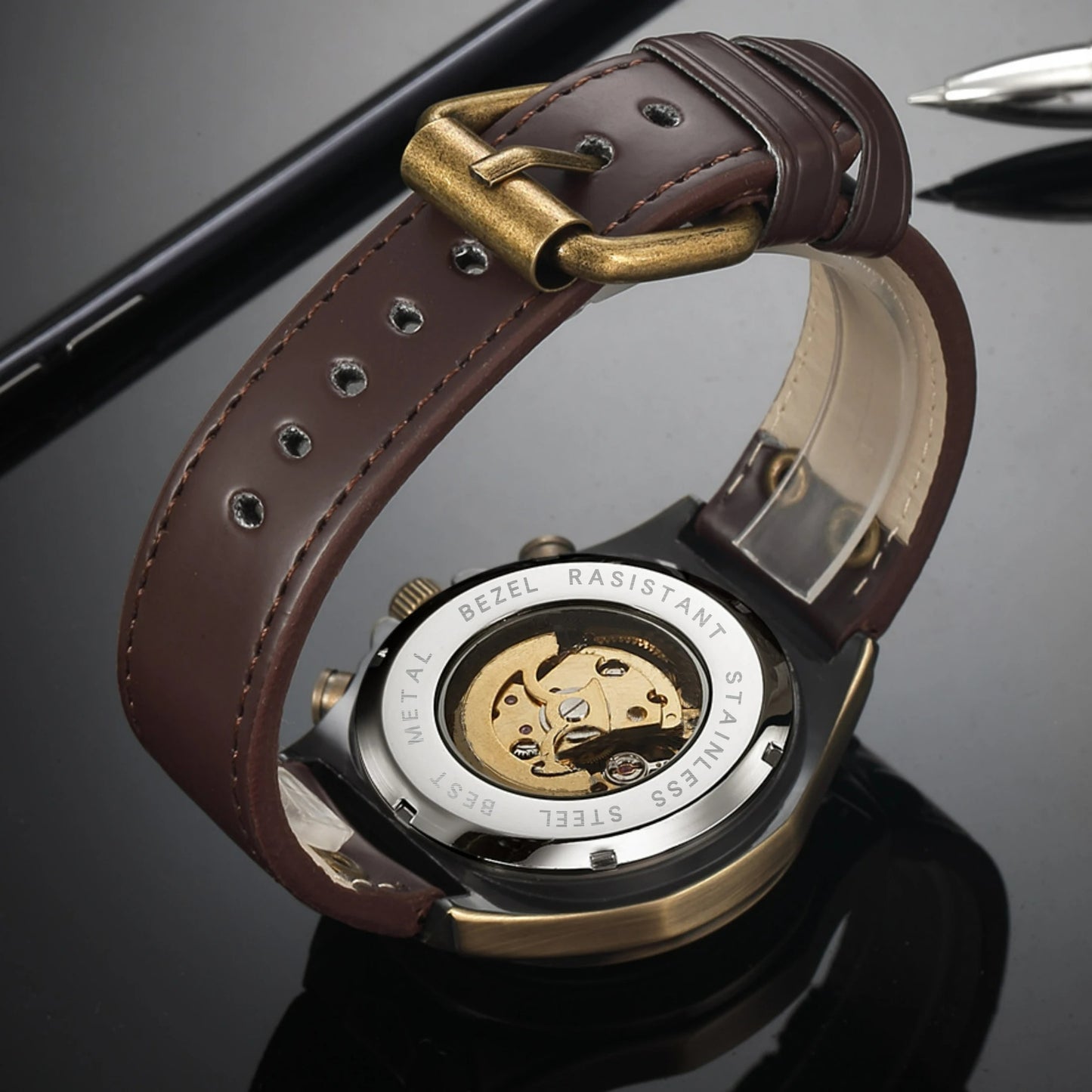 Montre homme automatique - vu du boitier